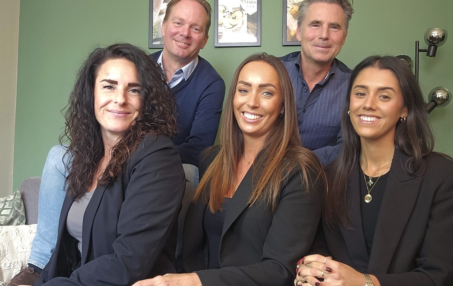 9a8382c5-da08-4b66-80a5-d5bff2f59b36